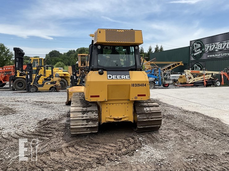 2021-deere-650k-lgp-image-3