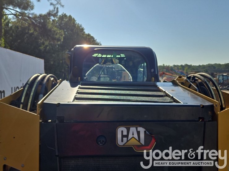 2022-caterpillar-279d3-image-14