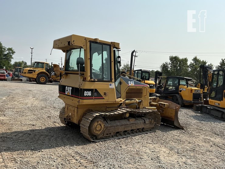 2005-caterpillar-d3g-xl-image-4