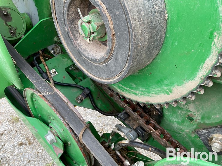2011-john-deere-625f-image-12