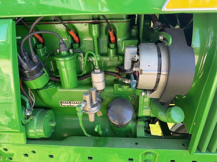 john-deere-2520-image-25