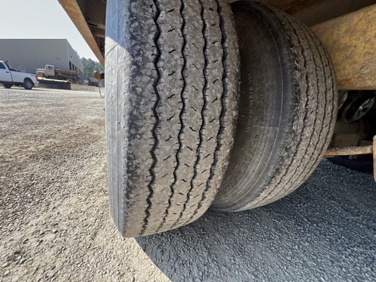 1995-gem-state-tri-axle-equipment-trailer-image-13