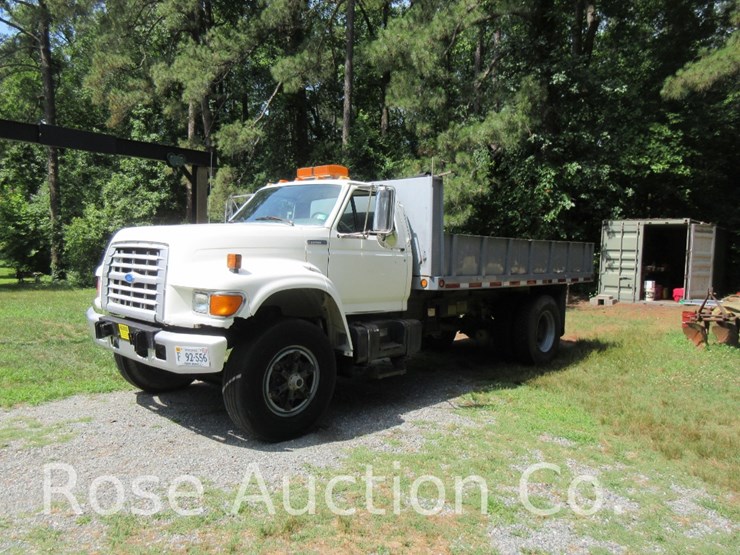 1997-ford-f800-image-1