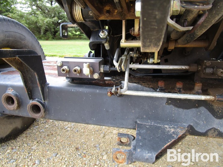 john-deere-3225c-image-19