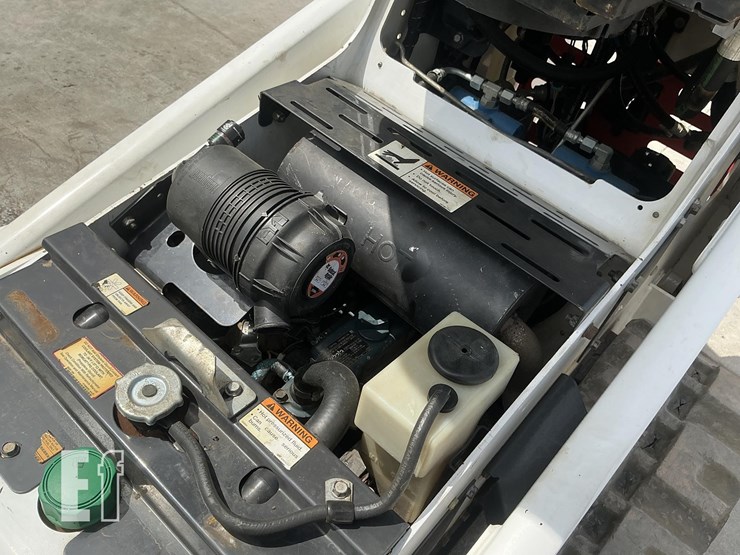 2019-bobcat-mt85-image-16