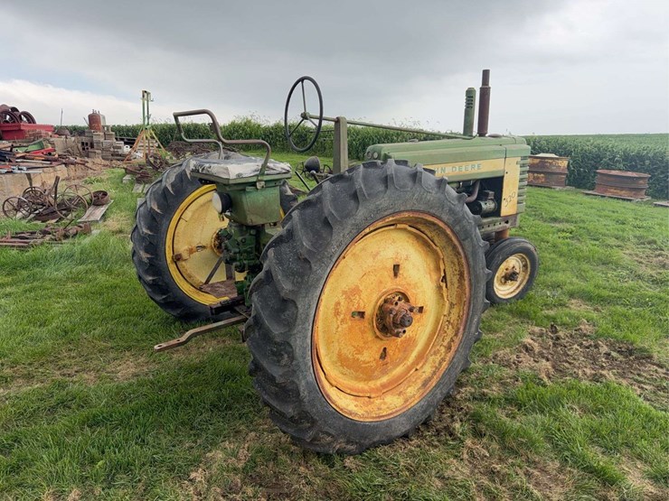 john-deere-b-image-5