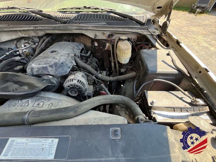 2003-chevrolet-silverado-3500-image-48