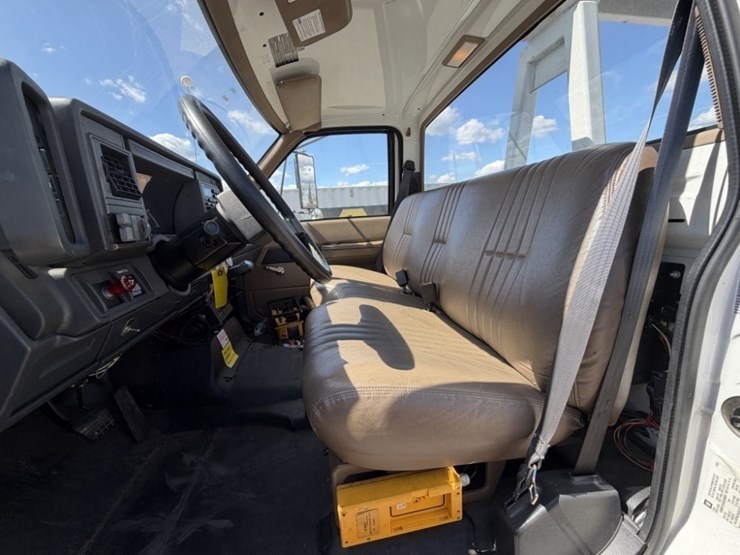 2002-caterpillar-3126-image-30