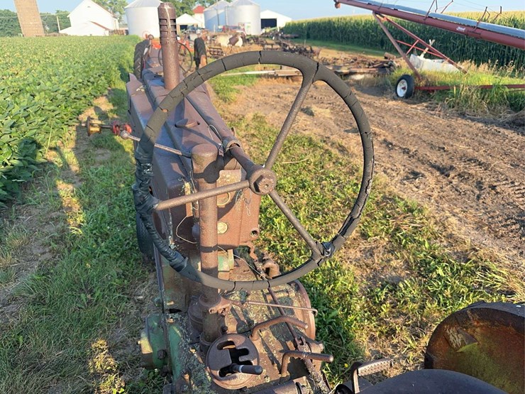 john-deere-b-image-9