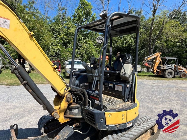 yanmar-vi035-6a-mini-excavator-image-26