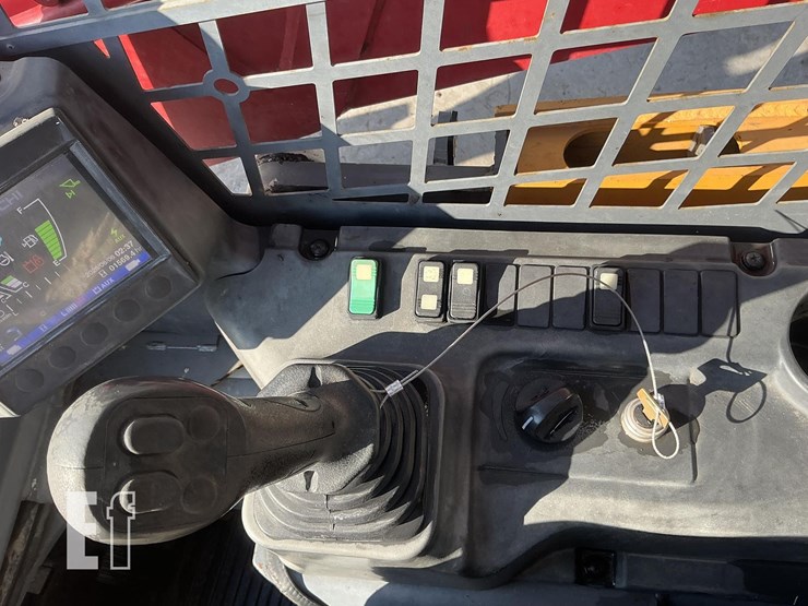 2021-takeuchi-tl10v2-image-15