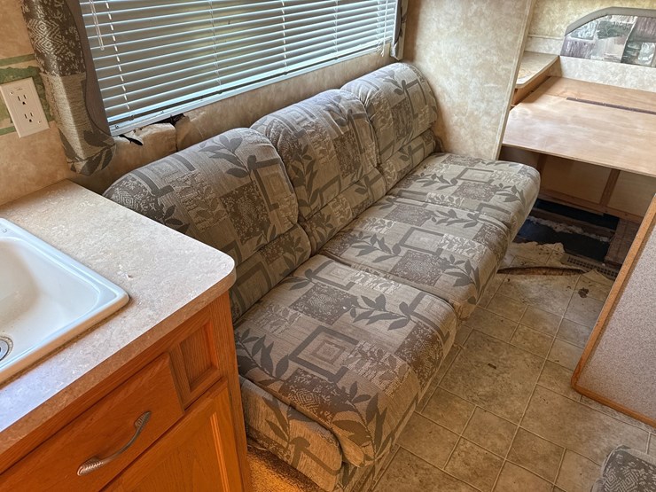 #668-•-spirit-of-america-camper-image-14