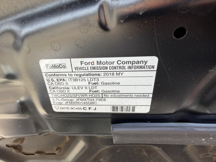 2018-ford-explorer-image-13