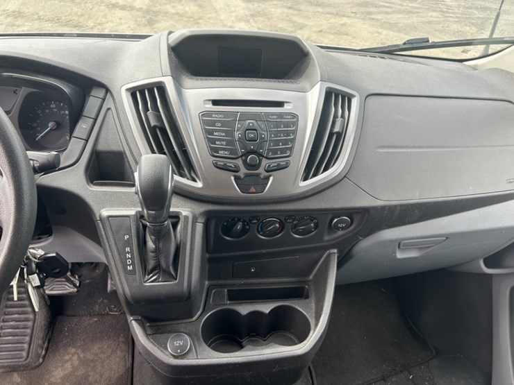 2017-ford-transit-image-16