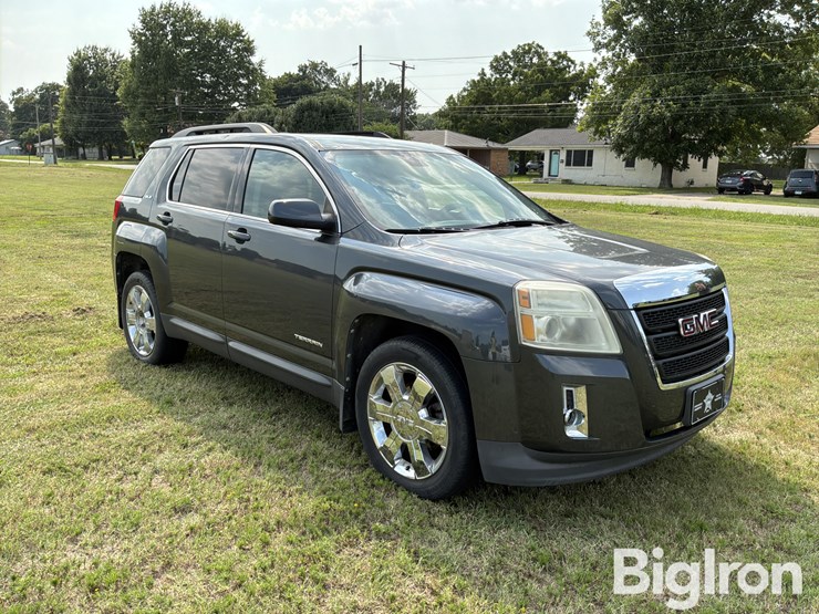 2011-gmc-terrain-image-3