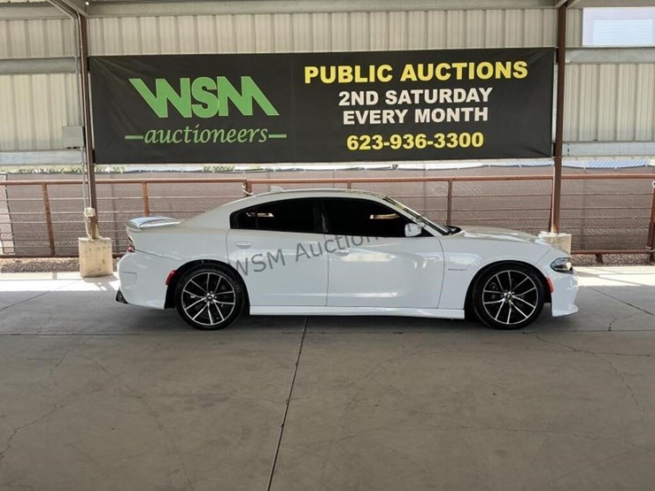 2020-dodge-charger-sdn-image-1