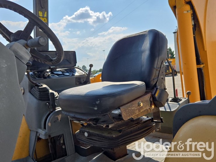 caterpillar-416c-image-37