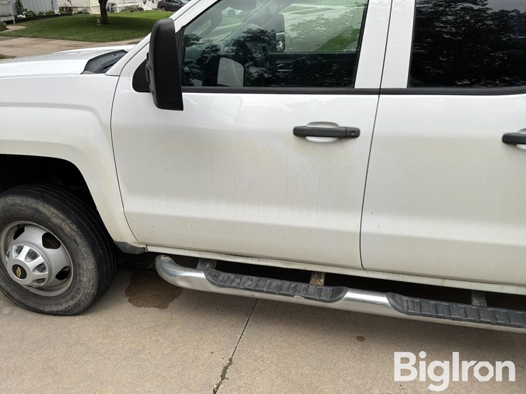 2016-chevrolet-silverado-3500-image-13