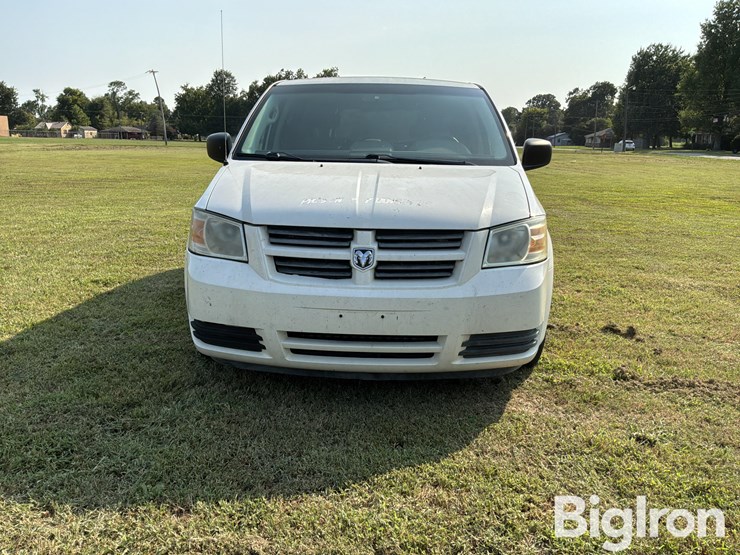 2009-dodge-grand-caravan-se-image-2
