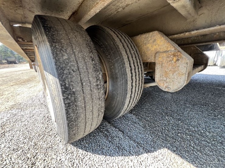1995-gem-state-tri-axle-equipment-trailer-image-11
