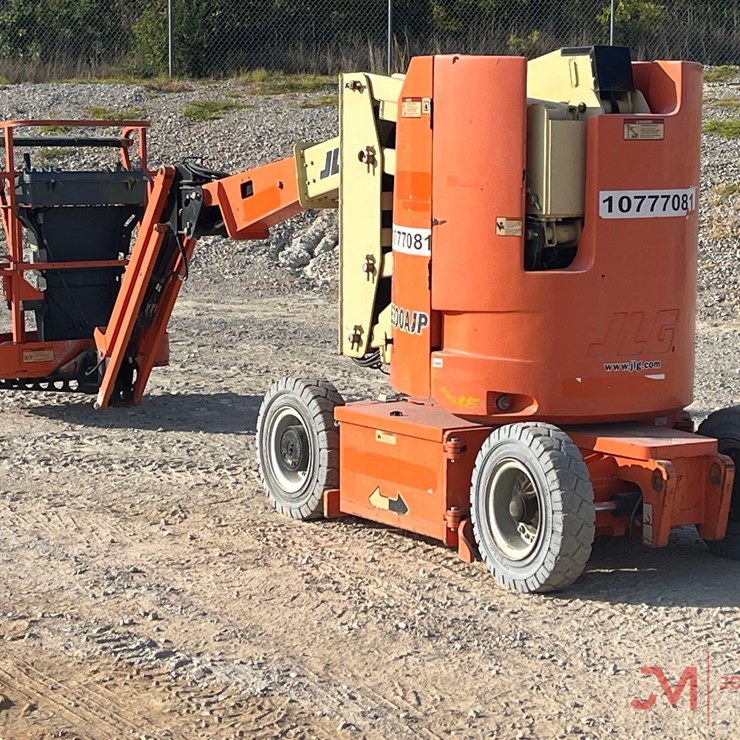JLG E300AJP