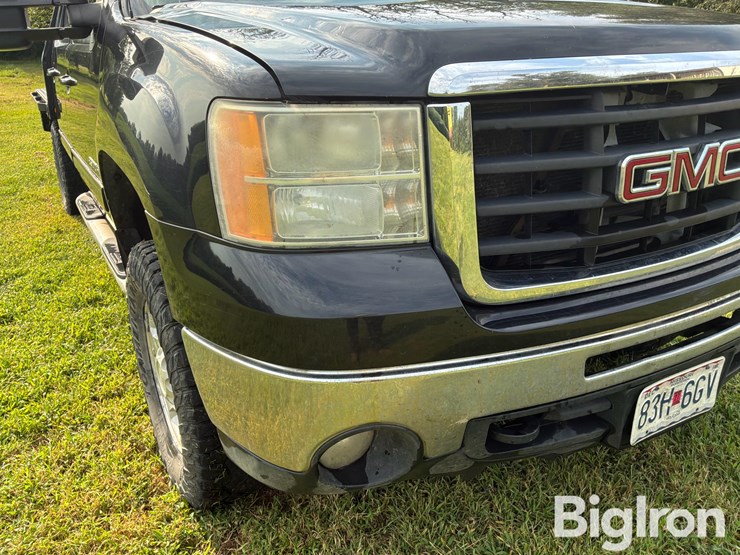 2009-gmc-sierra-2500-image-18