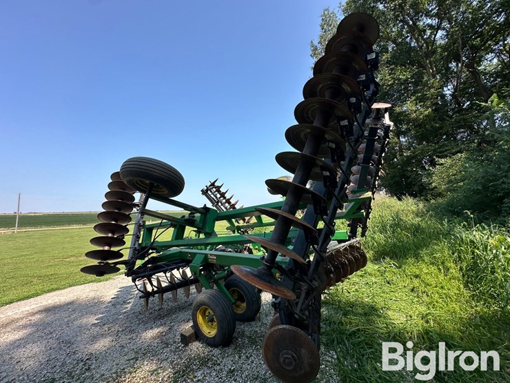 john-deere-630-image-8