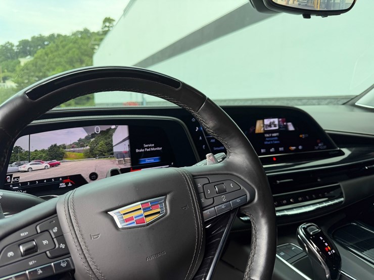 2024-cadillac-escalade-esv-image-88