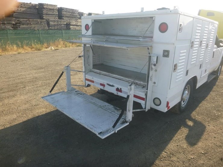 2015-ford-f350-image-8