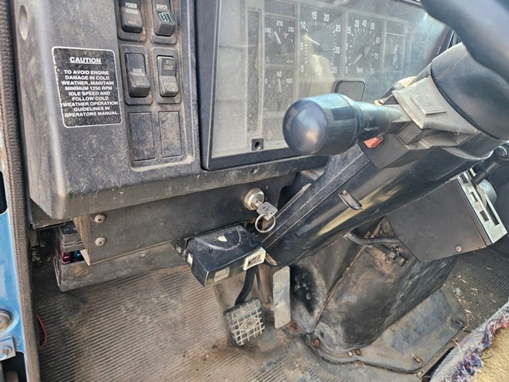 2000-international-4900-image-26
