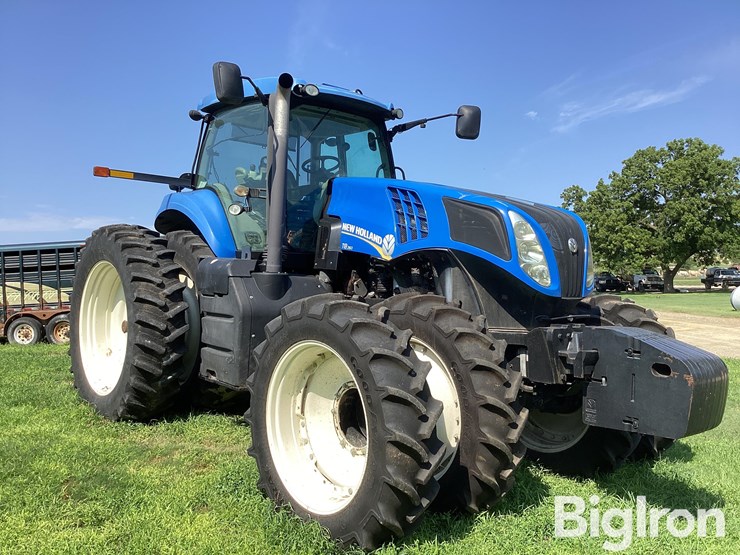 2013-new-holland-t8.360-image-3