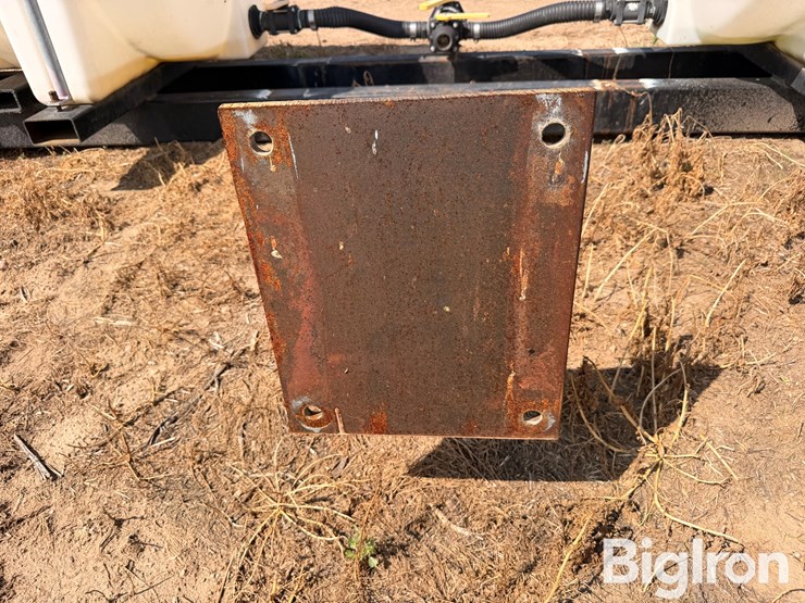 1000-gal-saddle-tanks-w/case-ih-mounting-brackets-image-11
