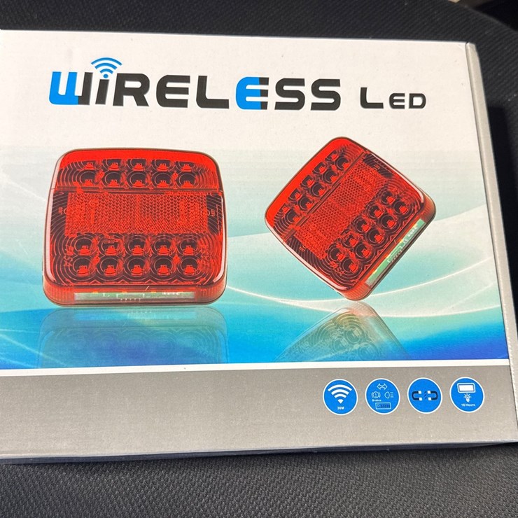#1018 • Wireless LED lights