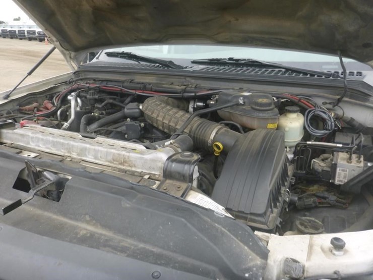 2005-ford-f450-image-17