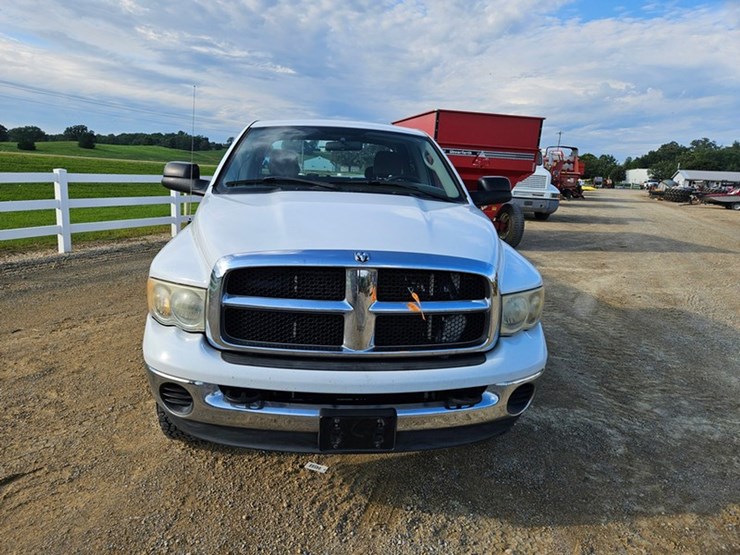 2004-dodge-ram-2500-image-8