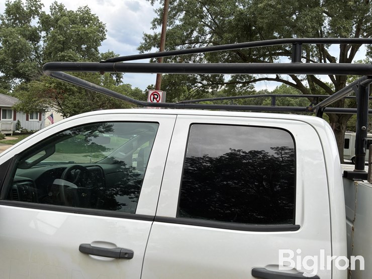2016-chevrolet-silverado-3500-image-11