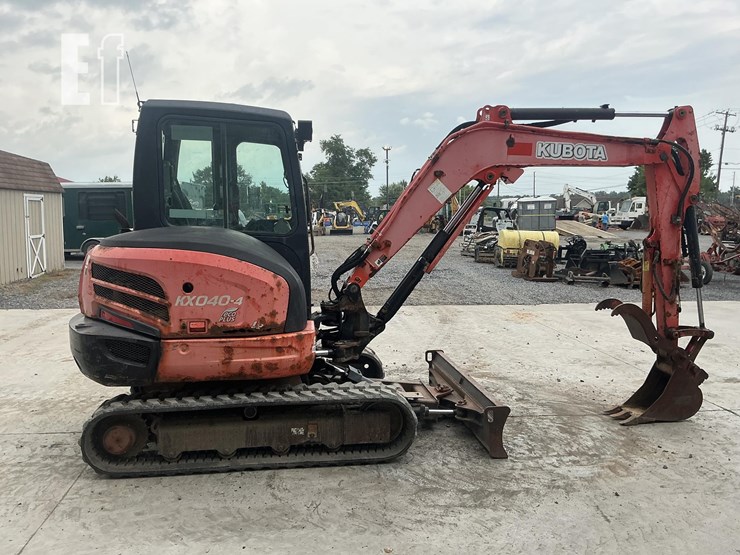2014-kubota-kx040-4-image-5