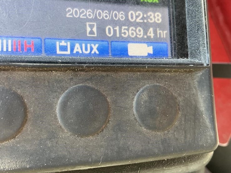 2021-takeuchi-tl10v2-image-17