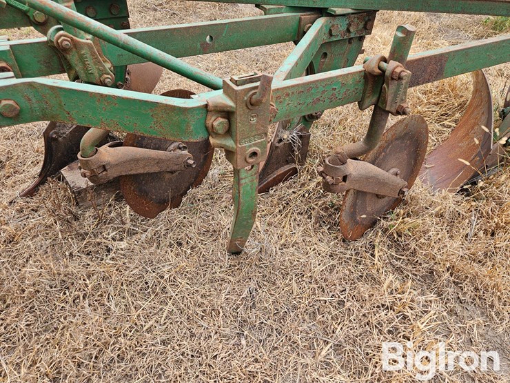 john-deere-f125-image-17