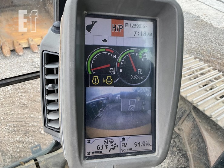 2015-deere-350g-lc-image-17