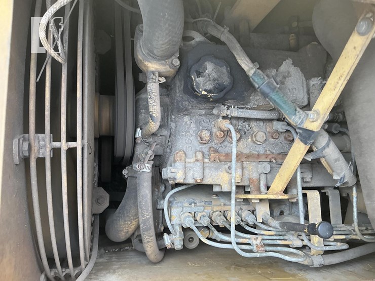 1994-caterpillar-939-image-19