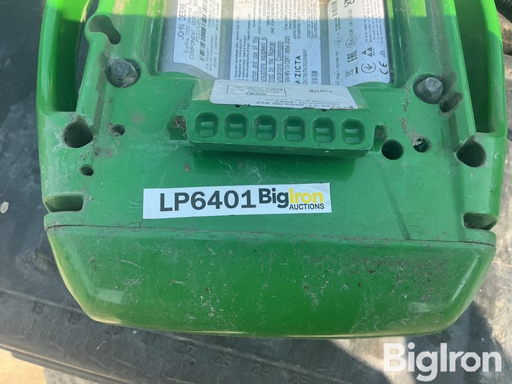 john-deere-7000-image-11