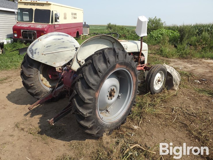 ford-8n-image-5
