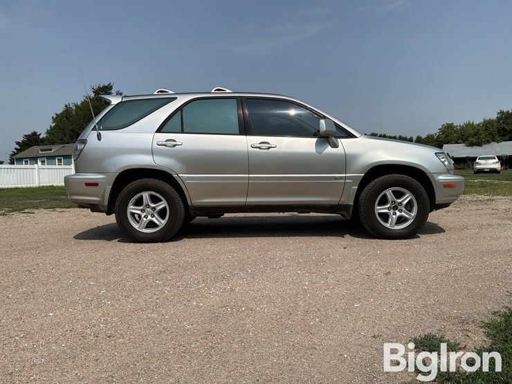 2001-lexus-rx300-image-4