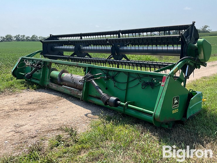1989-john-deere-920-image-5