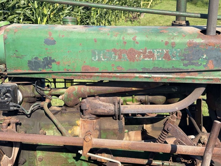 john-deere-b-image-39