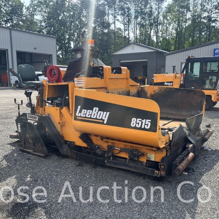 2011 LEEBOY 8515B
