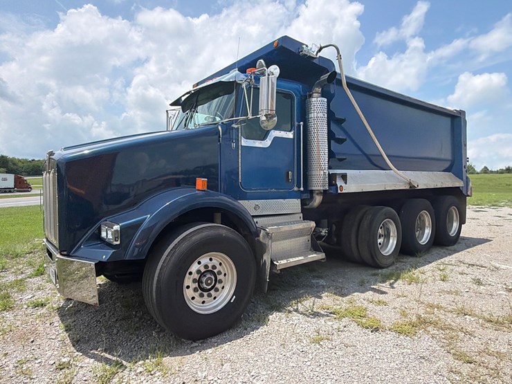 2005-kenworth-t800-image-47