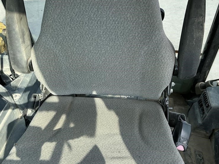 2010-deere-310j-image-14