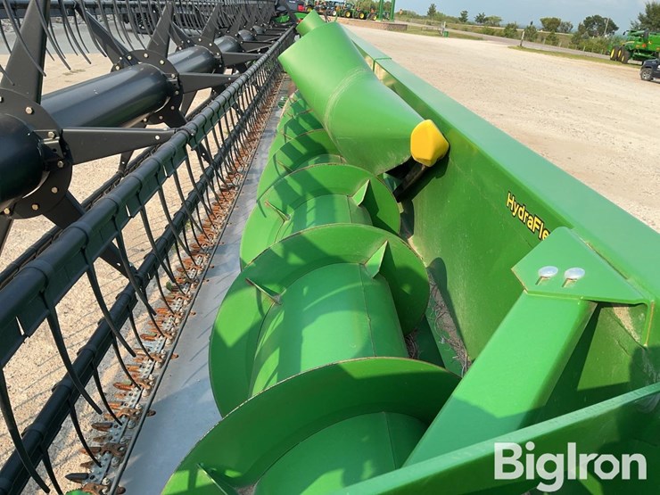 2017-john-deere-635f-image-16